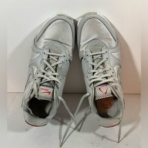 Nike Atsuma  Men's Running Shoes Size 11.5 White Lace Up